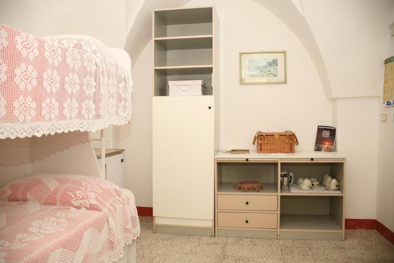 Apartamento La Torre Antica Dimora Giuggianello Exterior foto