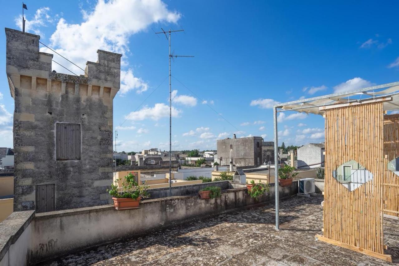 Apartamento La Torre Antica Dimora Giuggianello Exterior foto