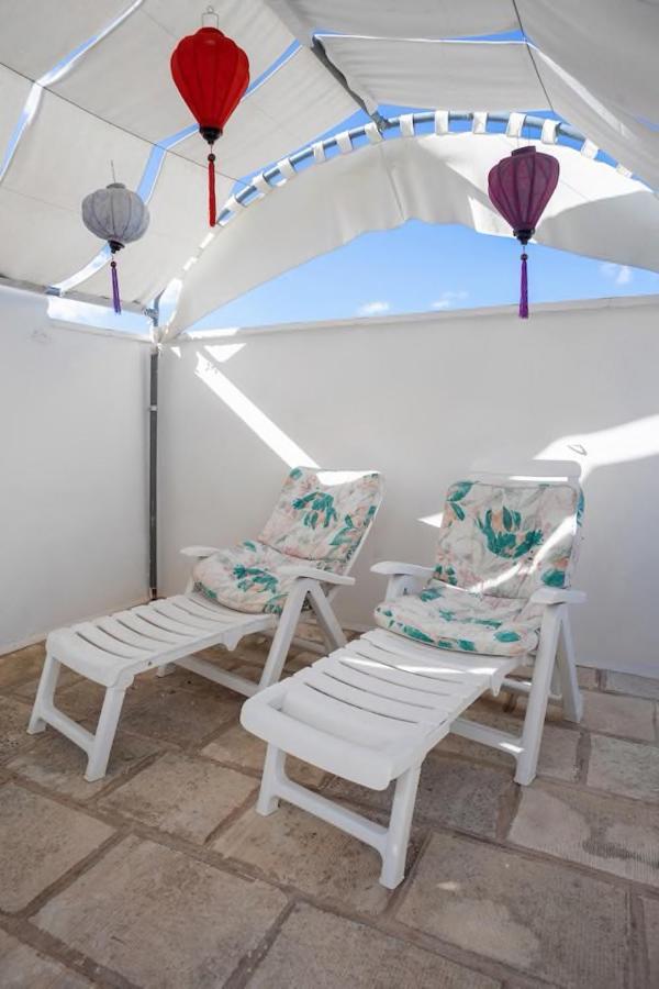 Apartamento La Torre Antica Dimora Giuggianello Exterior foto