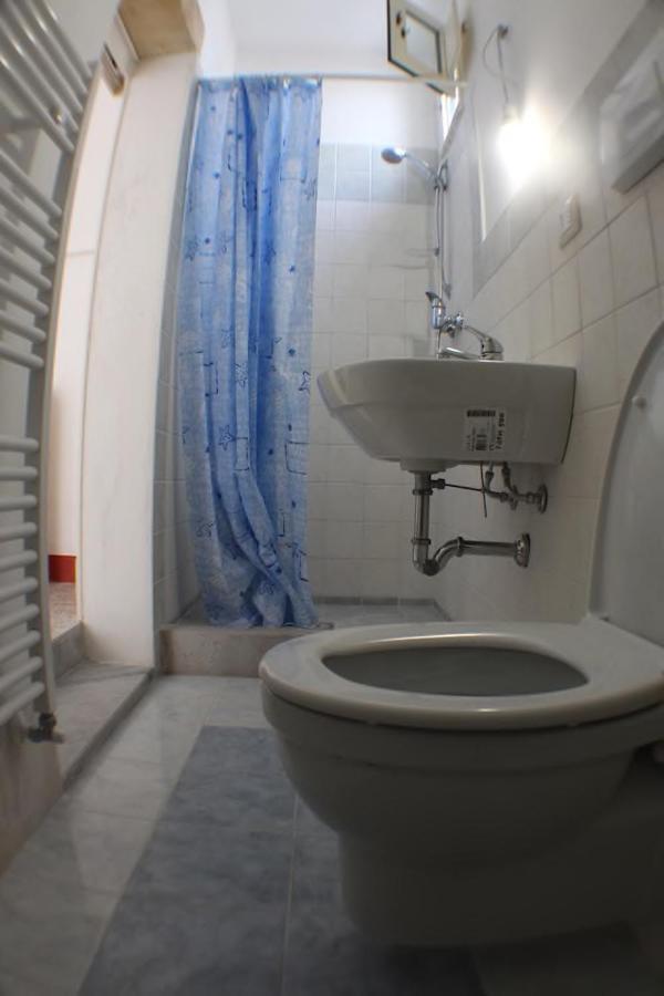 Apartamento La Torre Antica Dimora Giuggianello Exterior foto